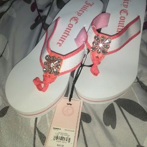 New Juicy couture Coral and white wedge sandals