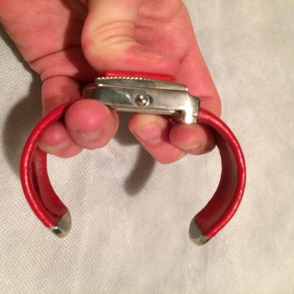 Red Bracelet Watch - Picture 3 of 4