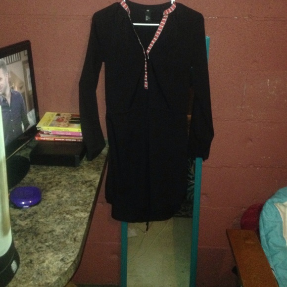 Dress - Picture 1 of 2