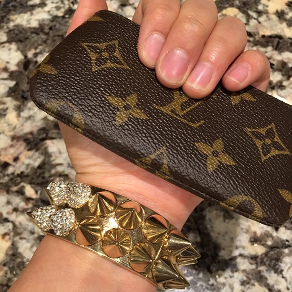 Gold studded spike bangle