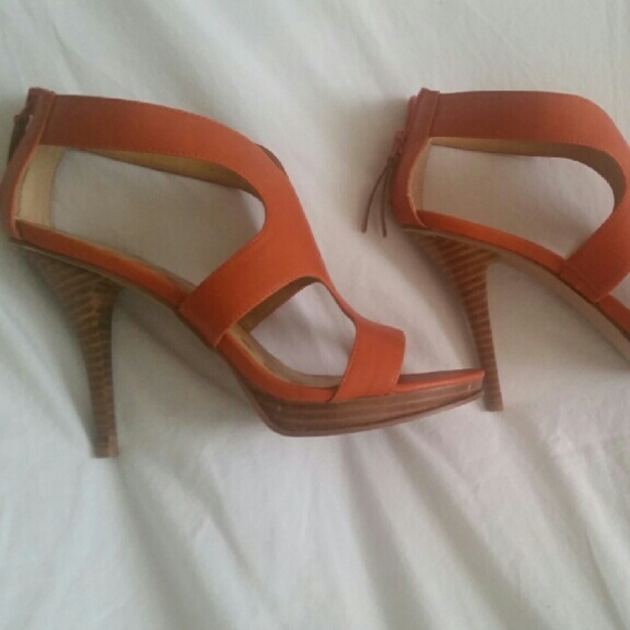 Orange Nine West Heels HOT!!!