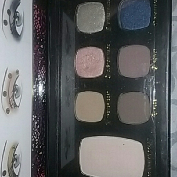 New Bare minerals egyption eye palette