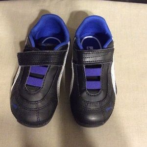 Puma toddler sneakers