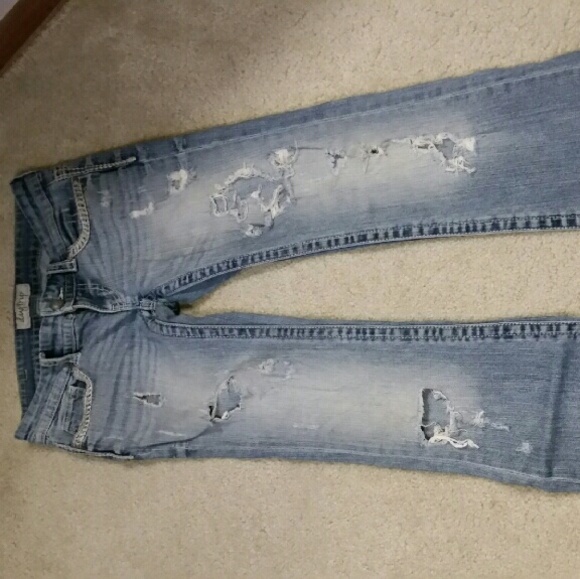 BKE daytrip destroyed jeans