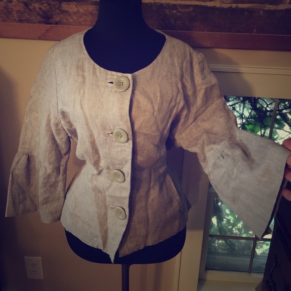 Cute Jacket with 3/4 bell sleeves
