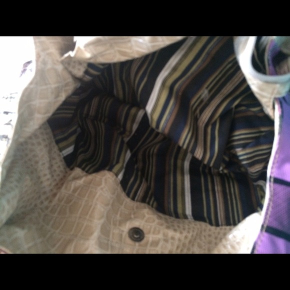 Purse - Picture 2 of 4