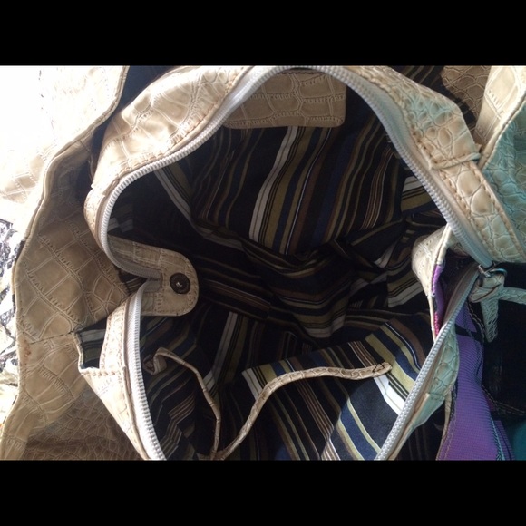 Purse - Picture 3 of 4