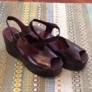 DKNY platform heel 7.5 black leather