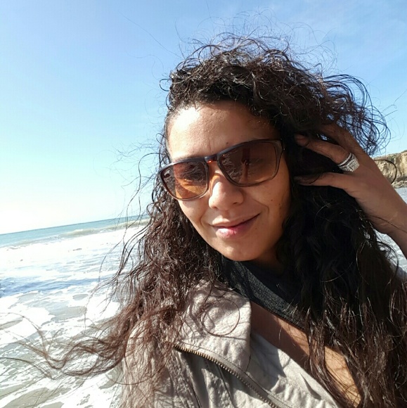 Meet your Posher, Maria