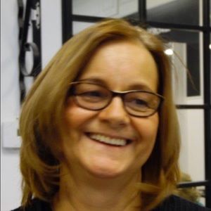 Meet your Posher, Crystal