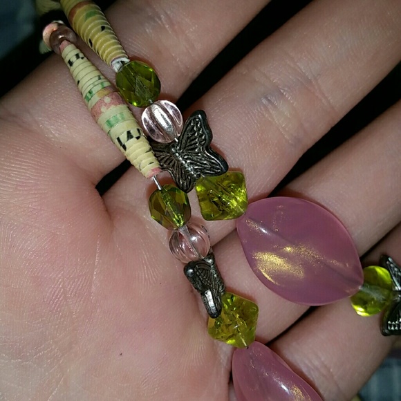 Two necklaces and a bracelet - Picture 4 of 4