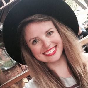 Meet your Posher, Carrie