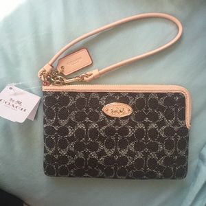 NWT COACH Signature C Wristlet