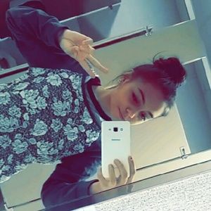 Meet your Posher, Jade