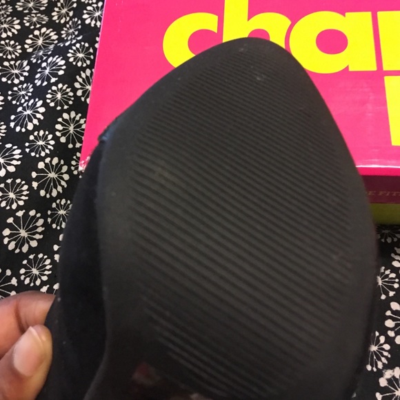 Shoes - Picture 2 of 4