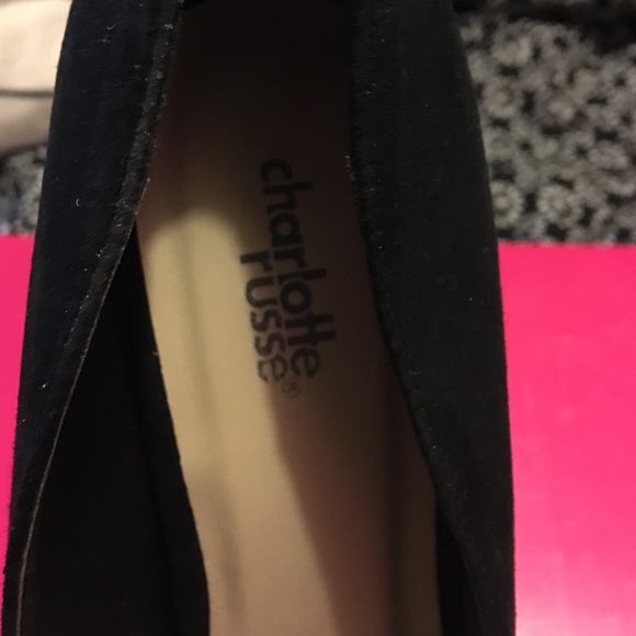 Shoes - Picture 4 of 4