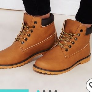 $10 boots *READ DESCRIPTION