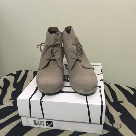 Wedge bootie