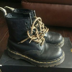 Dr Marten Boots