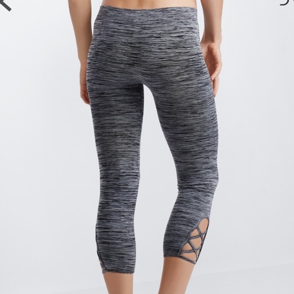 $7 Leggings*READ DESCRIPTION - Picture 2 of 3