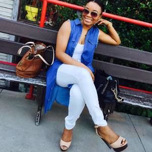 Meet your Posher, Adriana