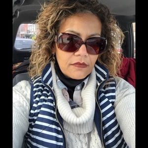 Meet your Posher, Suzanne