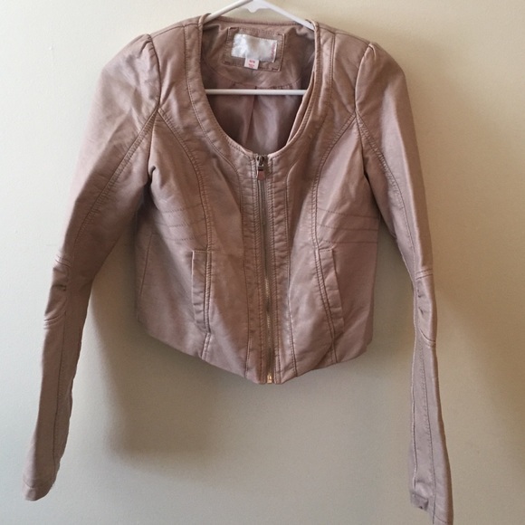 Light pink faux leather Xhilaration cropped jacket