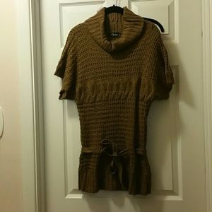 SOLD!!! Brown Short Sleeve Turtleneck Sweater