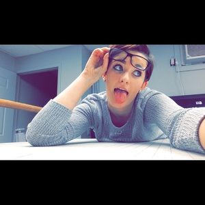 Meet your Posher, Sandra