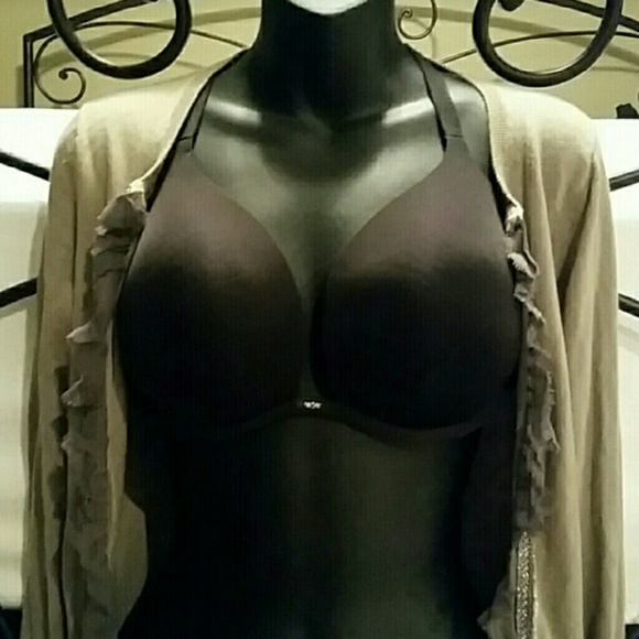 Black VS bra💣