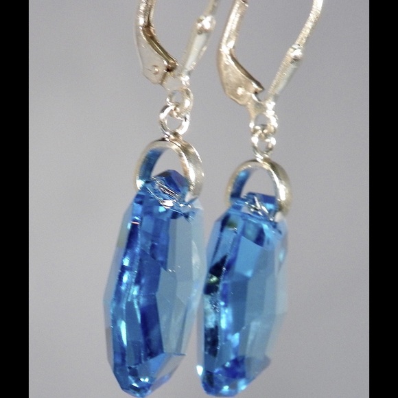Captivating sparkle earrings - Picture 3 of 8
