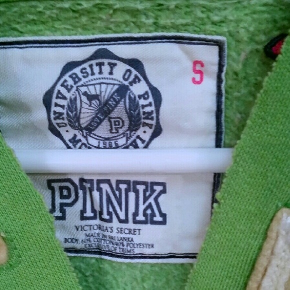 Pink VS Hoodie! - Picture 2 of 3