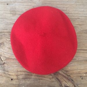 Red wool beret, vintage