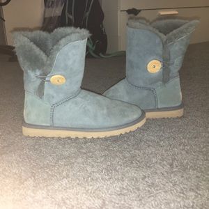WORN ONCE TEAL UGGS!