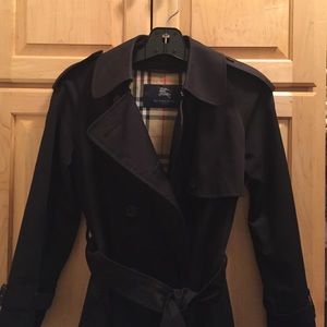Long Burberry trench