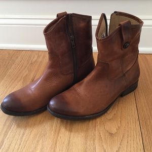 Frye Jackie Button Short Boots Size 9