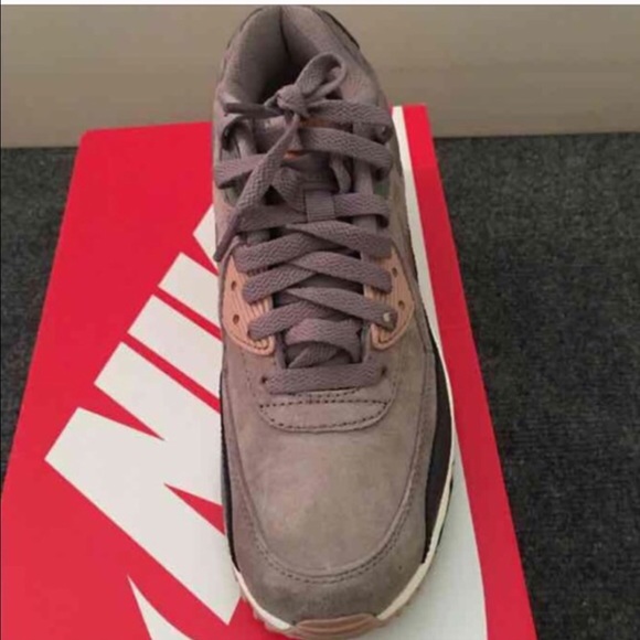 ❌SOLD❌Nike Air Max 90 - Picture 2 of 3