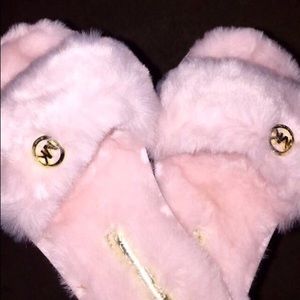 Michael Kors jet set faux fur slippers.