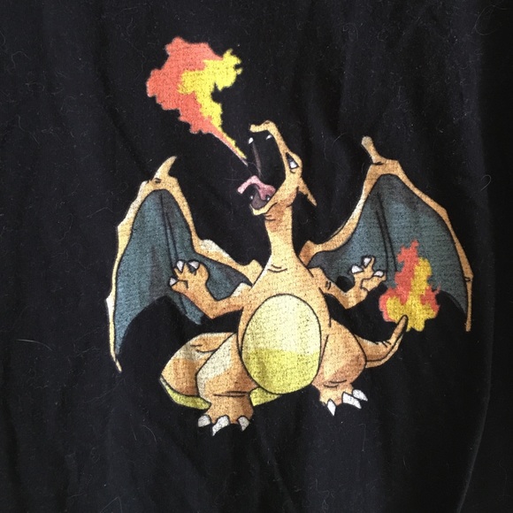 Pokemon CHARIZARD shirt M