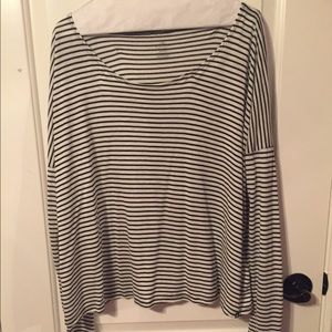Black and white long sleeve top NEVER WORN