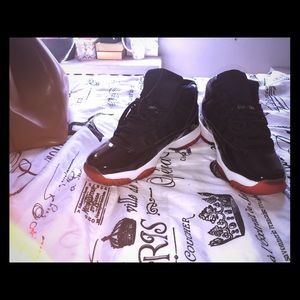 Jordan 11s