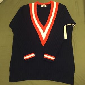 Kenar Deep V-neck Varsity Sweater