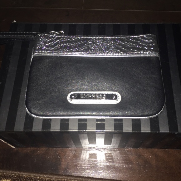 Express Wristlet