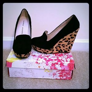 Cheetah Wedges