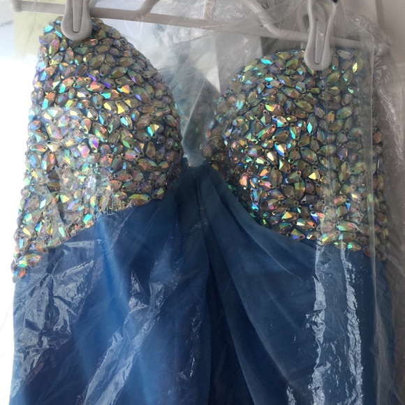 LaFemme Prom Dress! - Picture 1 of 4