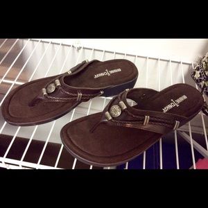 Minnetonka Sandals