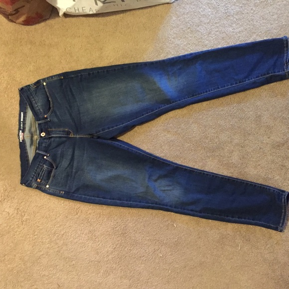 Curvy skinny jeans