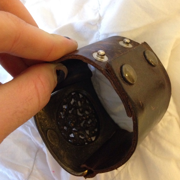 leather bracelet - Picture 2 of 2