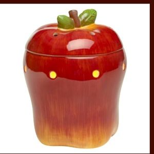 NEW Scentsy Big Apple Warmer