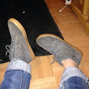 Chukka bootie sneakers in grey